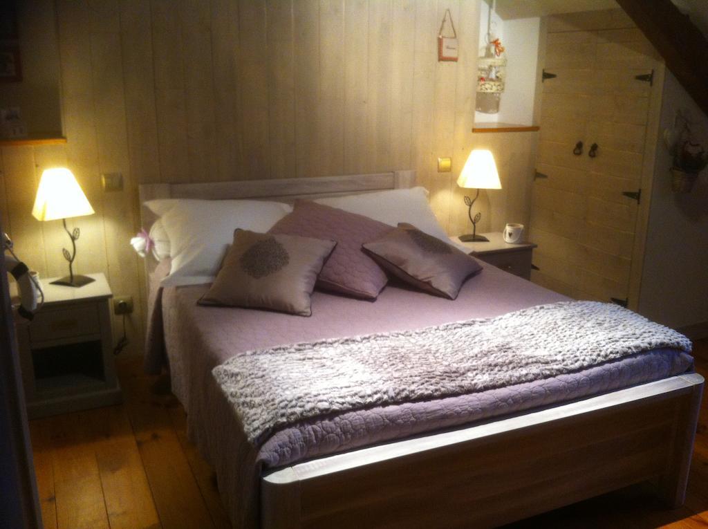 Hotel Les Charmettes Honfleur Zimmer foto