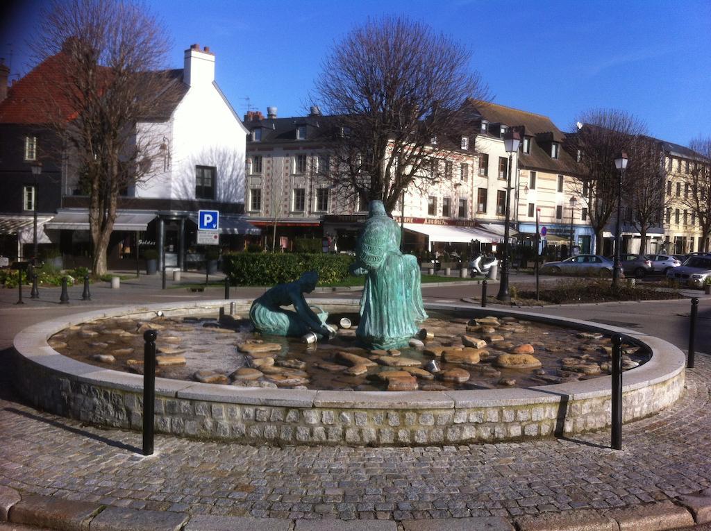 Hotel Les Charmettes Honfleur Exterior foto