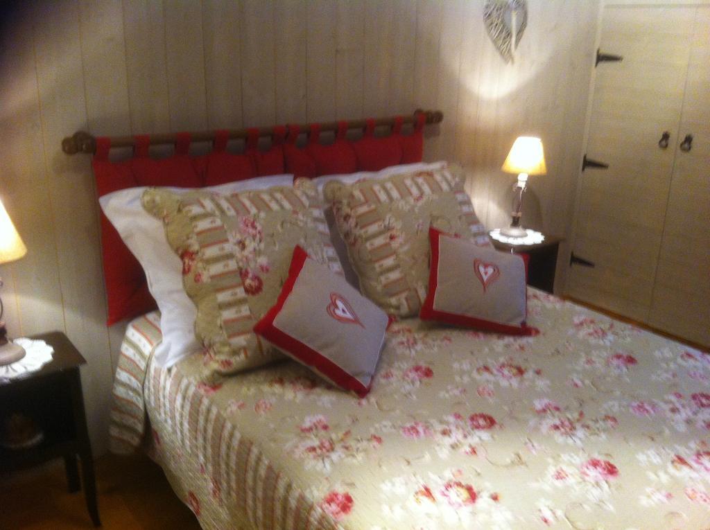 Hotel Les Charmettes Honfleur Zimmer foto