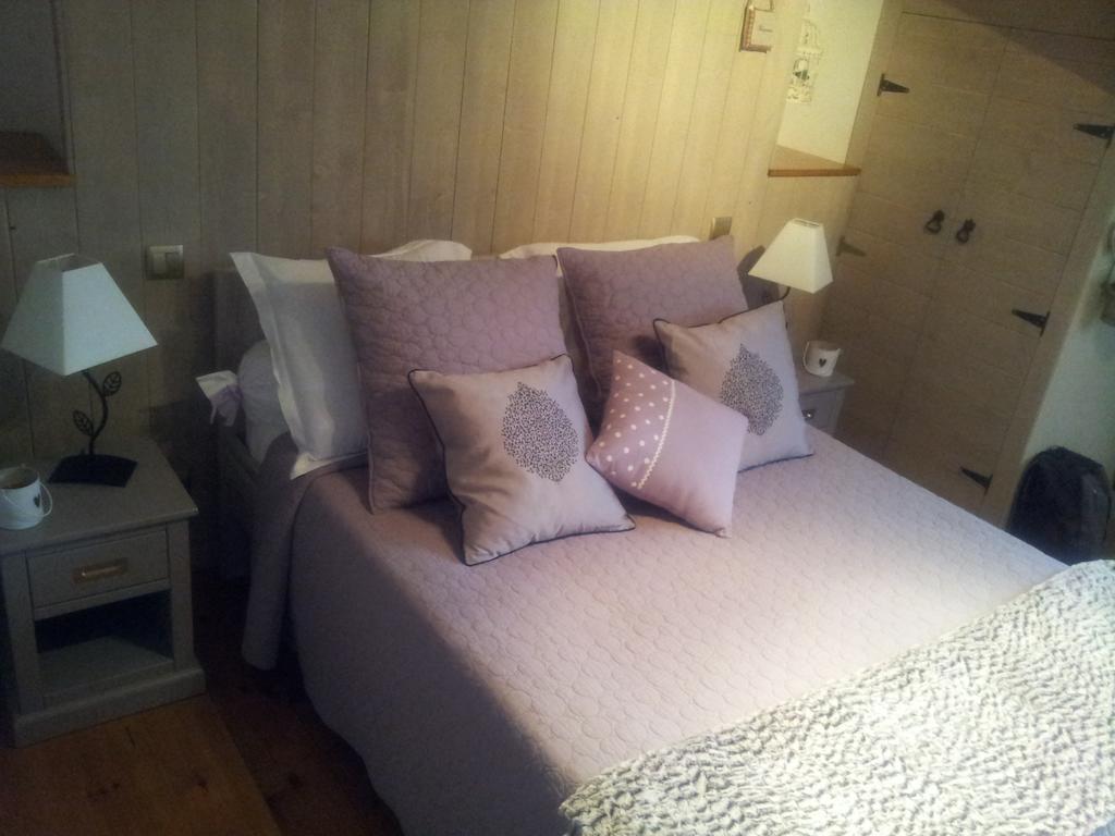 Hotel Les Charmettes Honfleur Zimmer foto